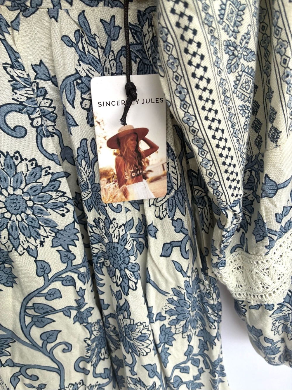 Sincerely Jules Blue White Floral Boho Mini Dress NWT Size Medium - Picture 7 of 7
